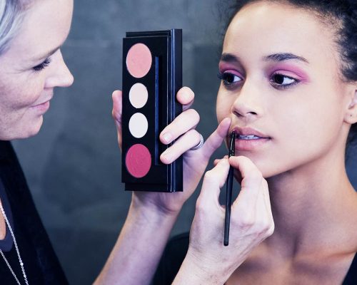 makeup-application-0831-header-1.jpg